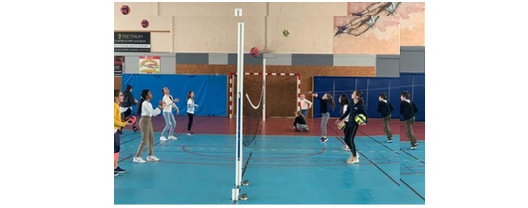 Volley-ball en CE-CM