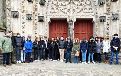 Les-eleves-de-1re-CAP-OL-et-1re-STMG-400x250