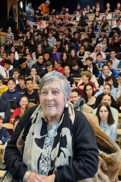 L’infatigable Ginette KOLINKA « Il ne faut pas haïr les autres, il faut s’accepter les uns les autres »